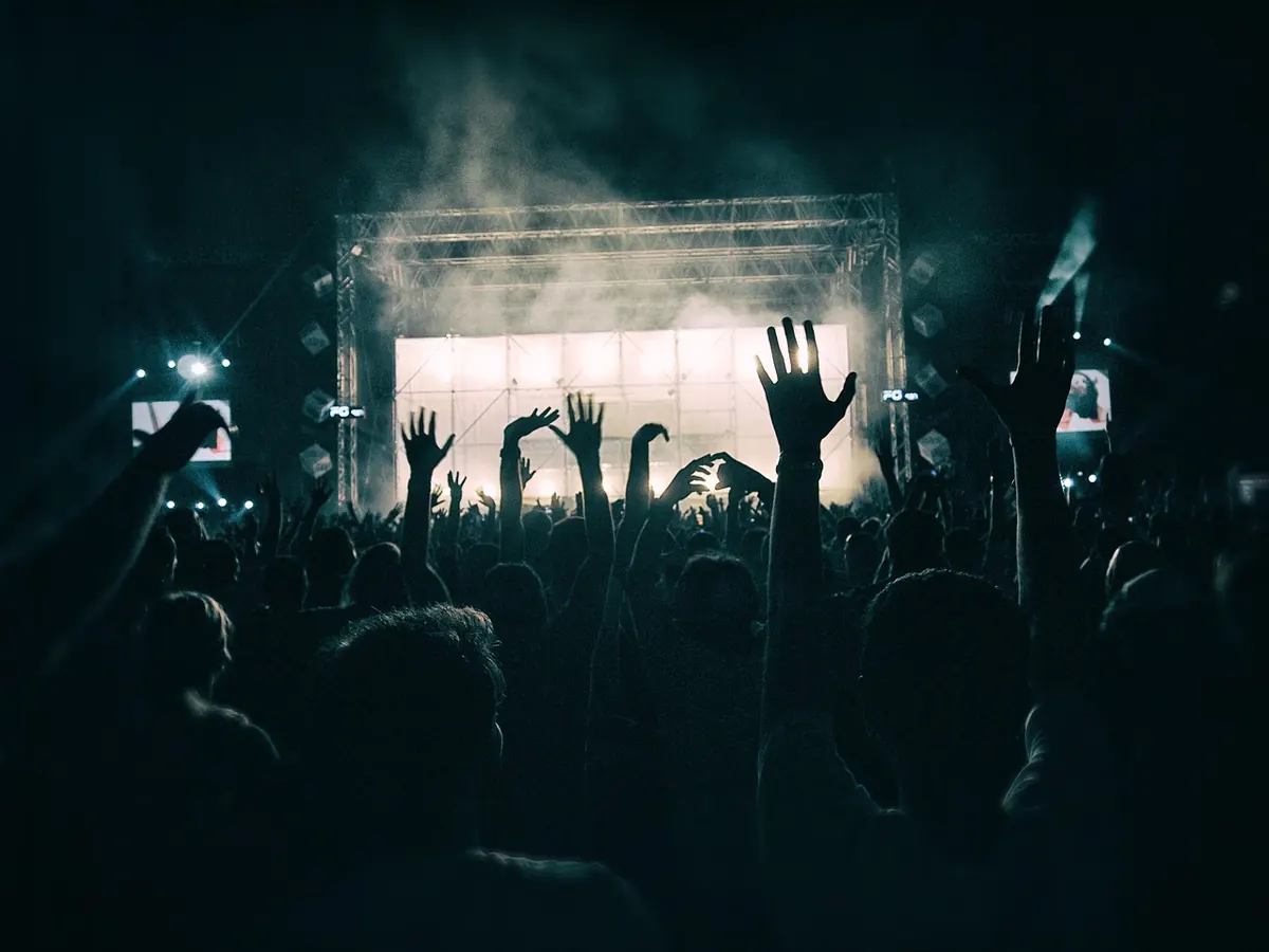 The 10-Minute Playlist: How to Curate a Short Set for a Party